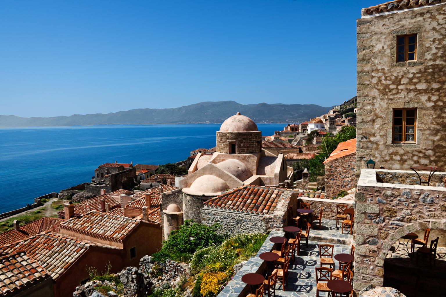 Monemvasia dreamstime xxl 24752571